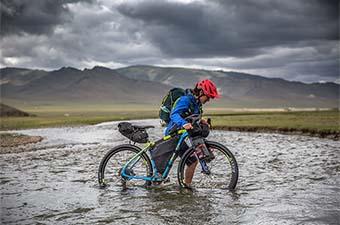 自行车蒙古khangai山脉